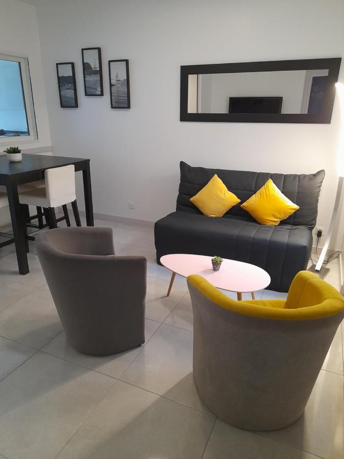 17, Face A La Gare Apartment Lannion Exterior photo